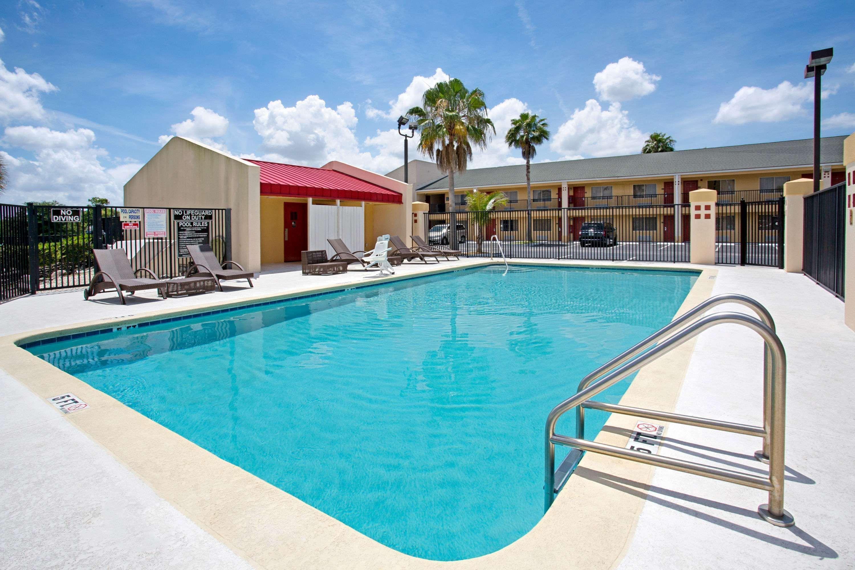Super 8 By Wyndham Orlando International Drive Hotel Buitenkant foto